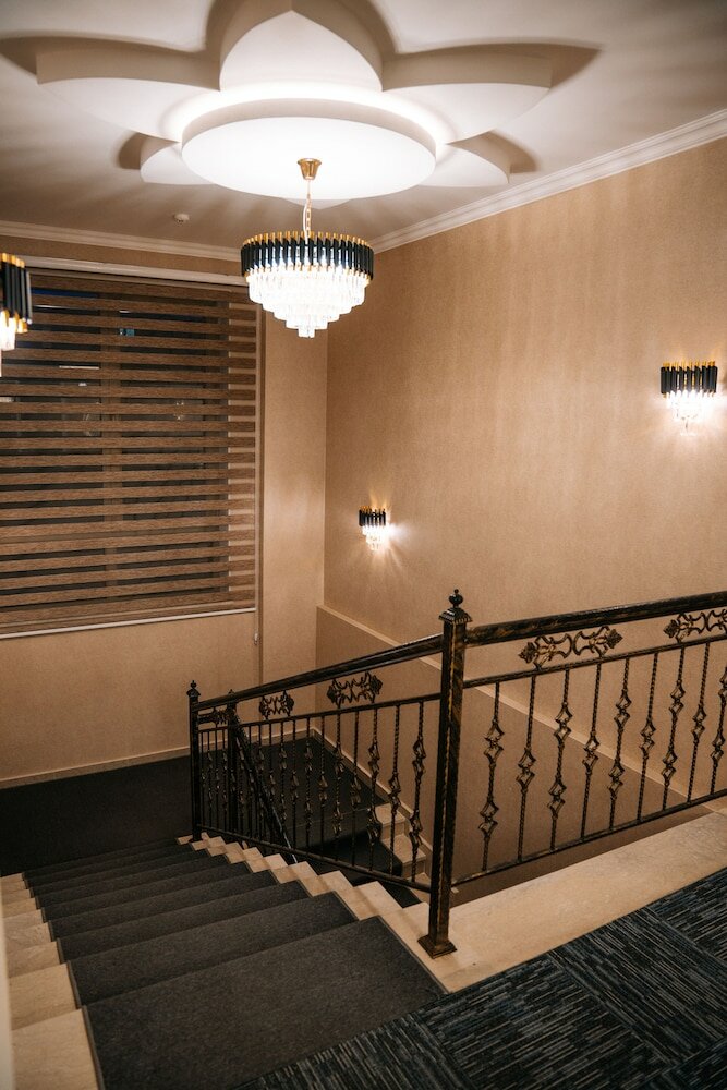 Фото The Clocktower Hotel