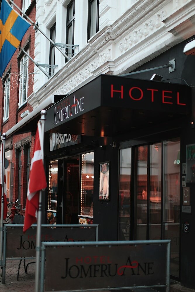 Фото Hotel Jomfru Ane