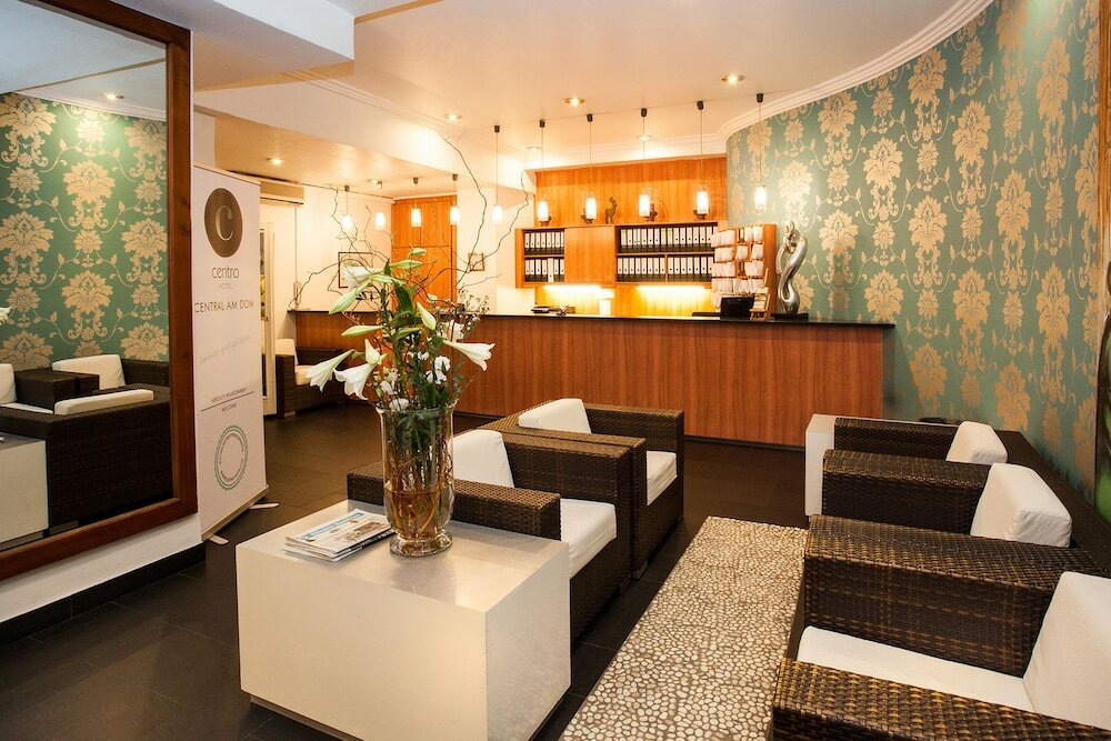 Фото Boutique 003 Koln am Dom