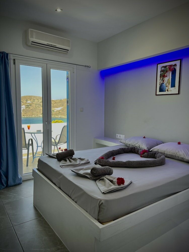 Фото A1 Princess Sissy Ios Hotel & Hostel