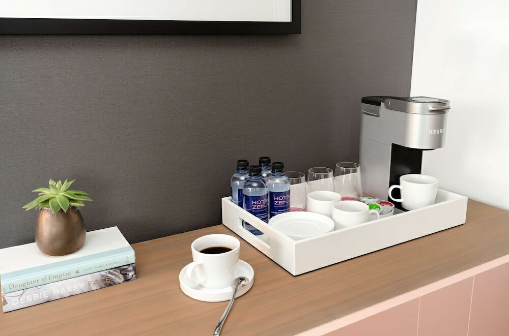 Фото Hotel Zena, a Viceroy Urban Retreat