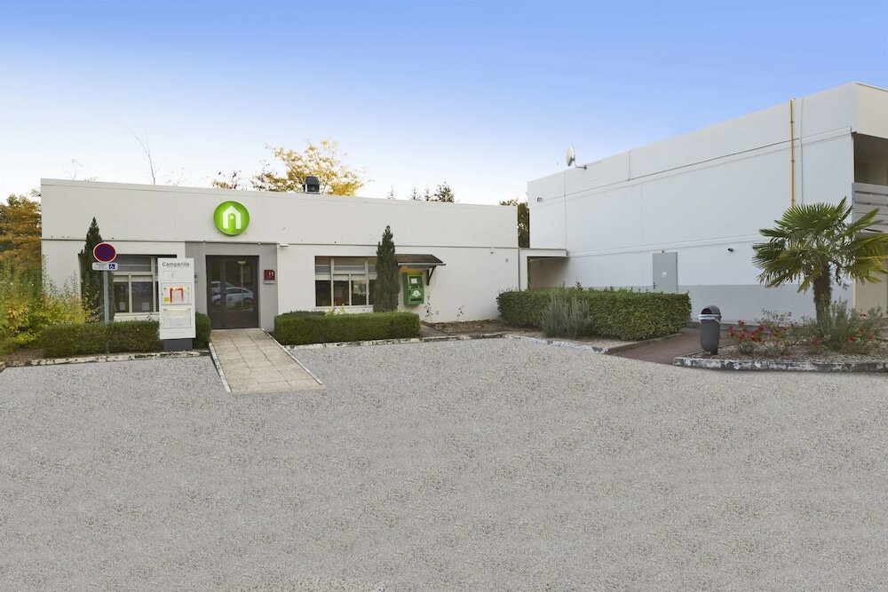 Фото Campanile Lyon Nord