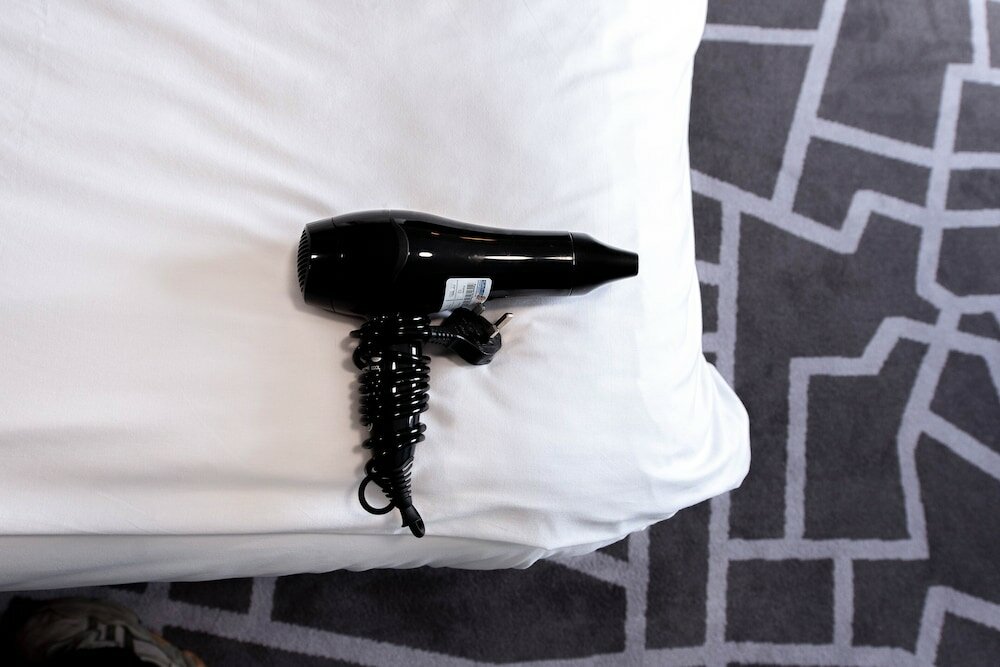 Фото Village Hotel Liverpool