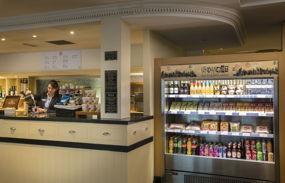 Фото Thistle London Heathrow T5