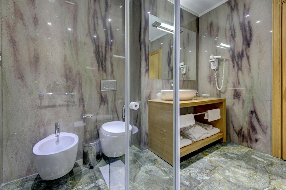 Фото Hotel Vardar