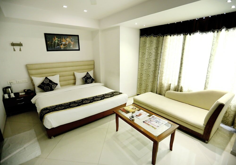 Фото отеля 2