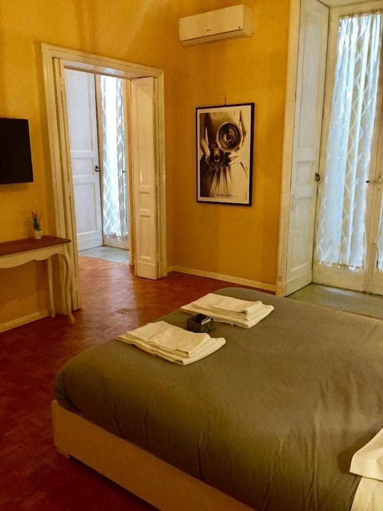 Фото Amedeo Square