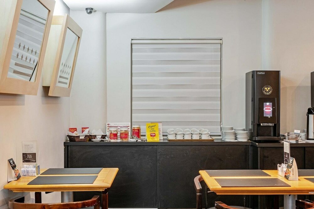 Фото Rede Andrade Braz