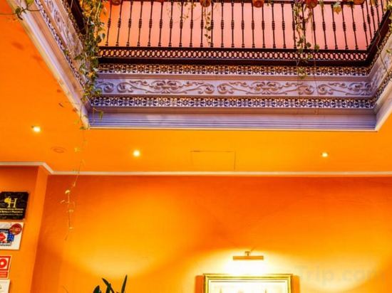 Фото Hotel Patio de la Alameda