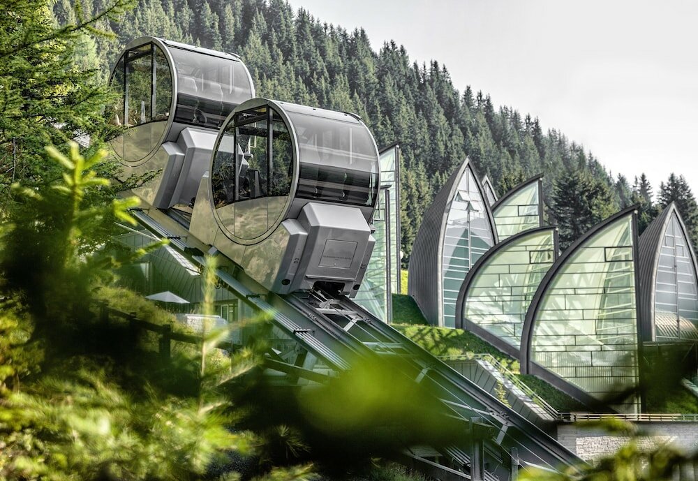 Фото Tschuggen Grand Hotel