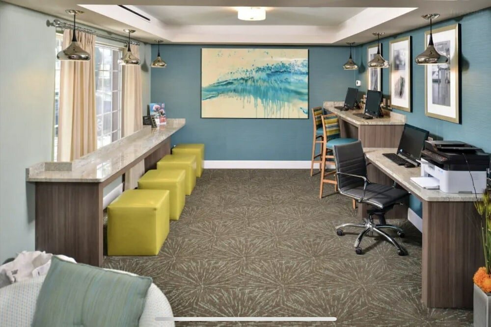 Фото Red Roof Inn Plus+ & Suites Tampa