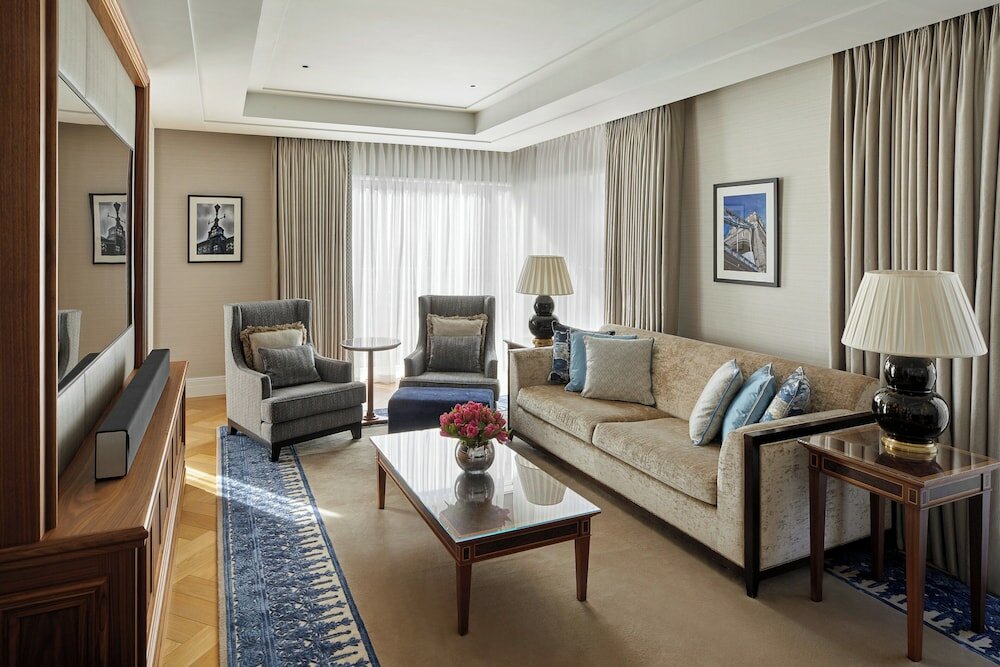 Фото Four Seasons Hotel London at Ten Trinity Square