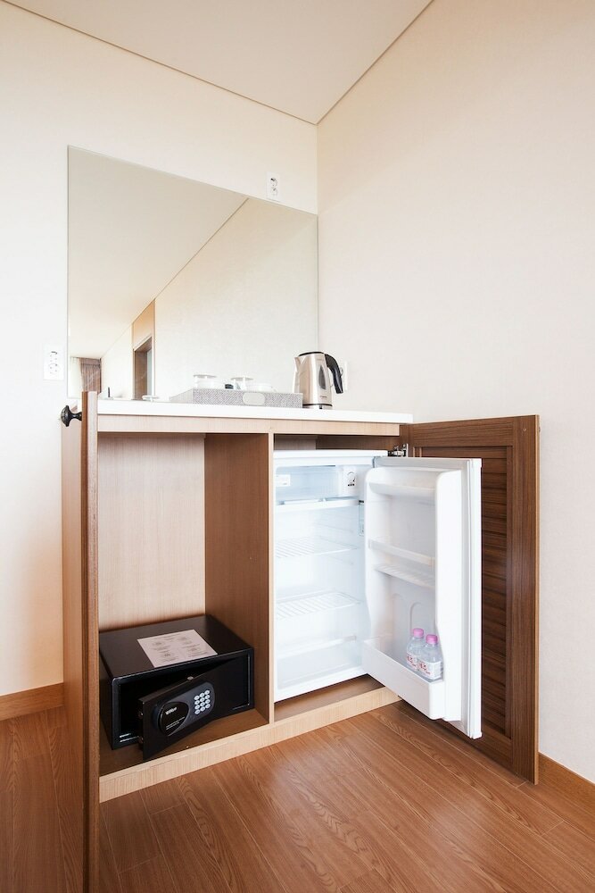 Фото You Us Hotel