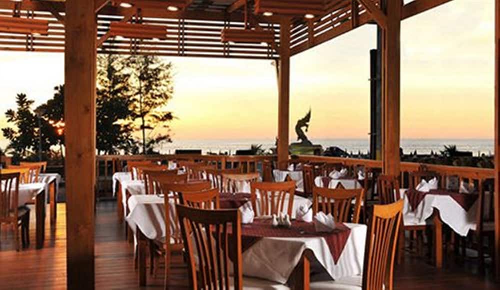 Фото Karon Princess Hotel