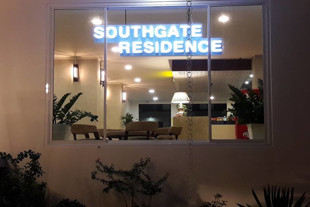 Фото Southgate Residence Hotel