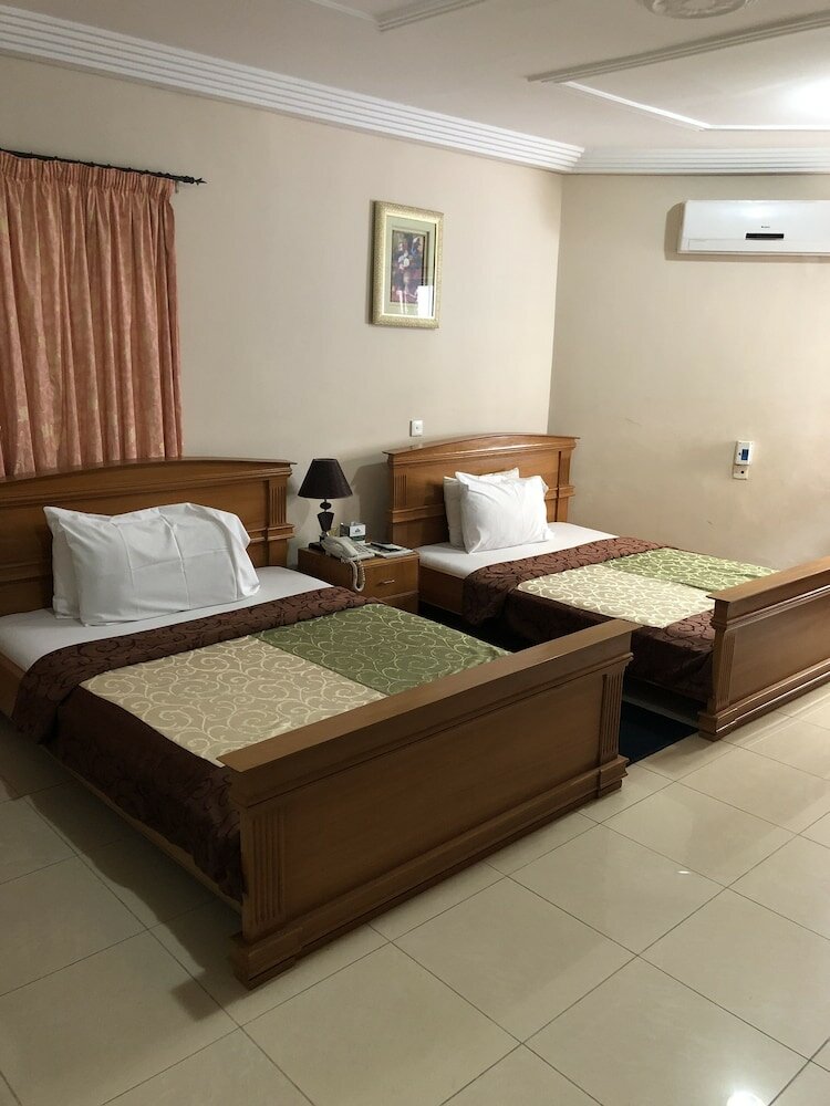 Фото Eastgate Hotel