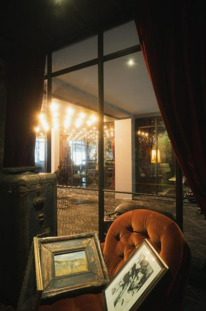 Фото Baan Tuk Din Hotel