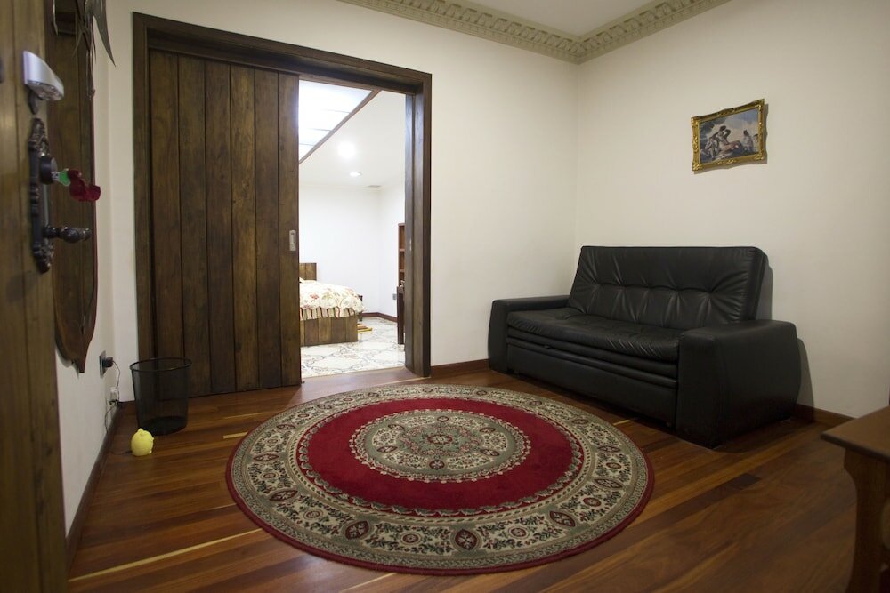 Фото Bogota Bed & Breakfast Inn