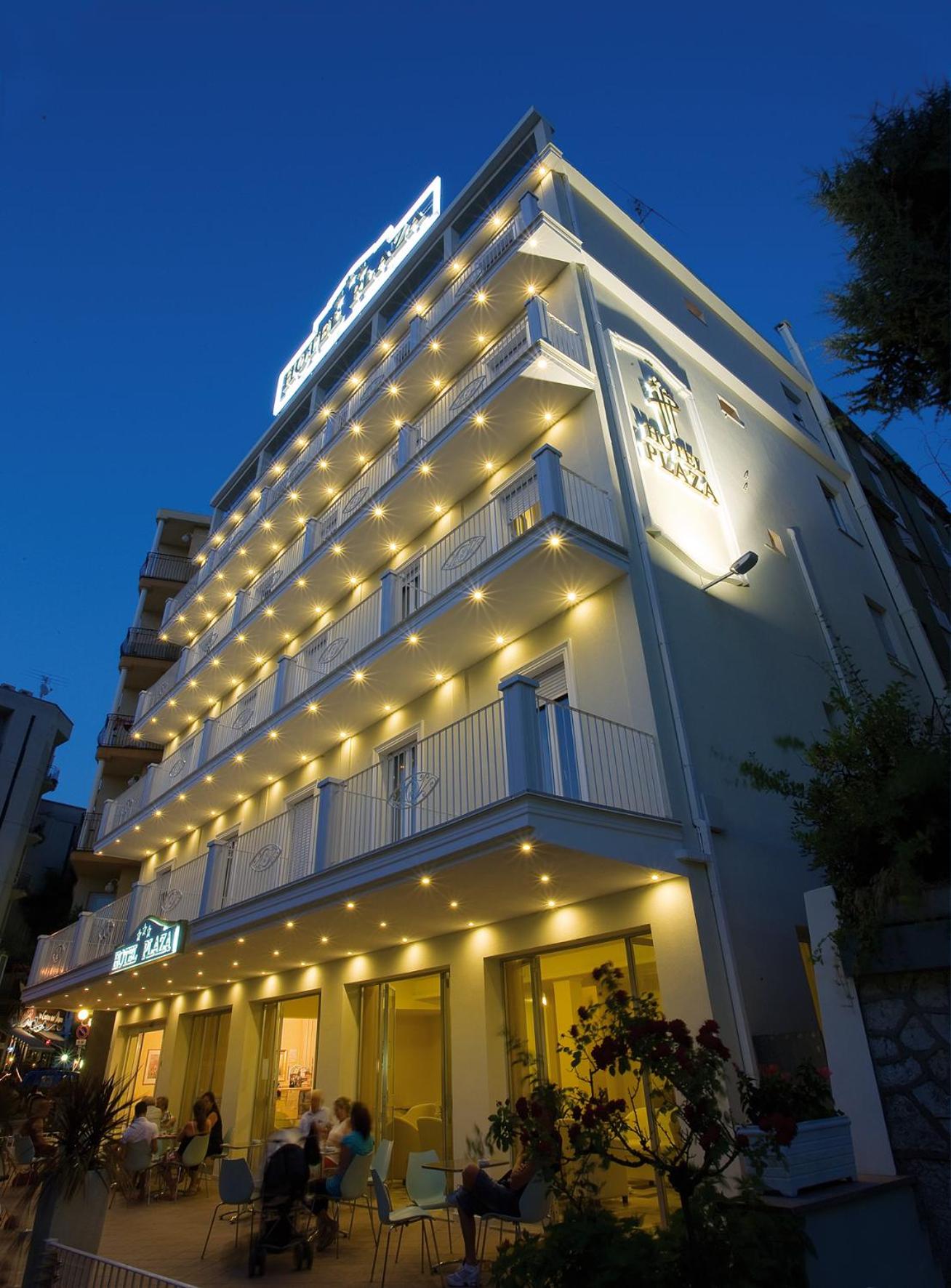 Фото Hotel Plaza