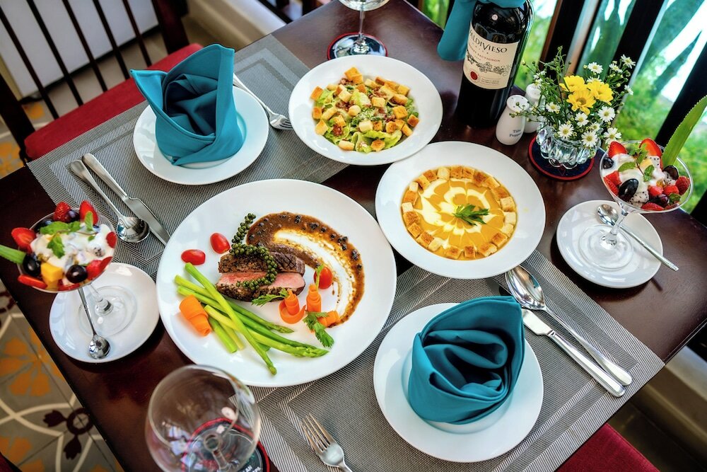 Фото Lantana Hoi An Riverside Boutique Hotel