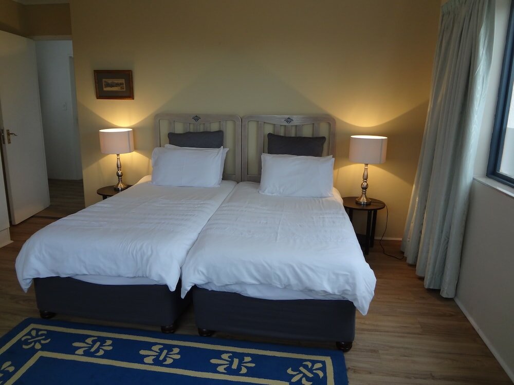 Фото Walker Bay Manor