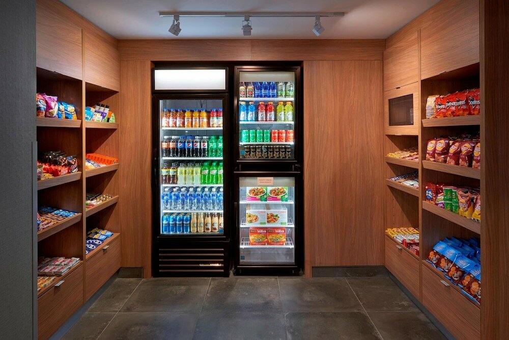 Фото Fairfield by Marriott Montreal Downtown