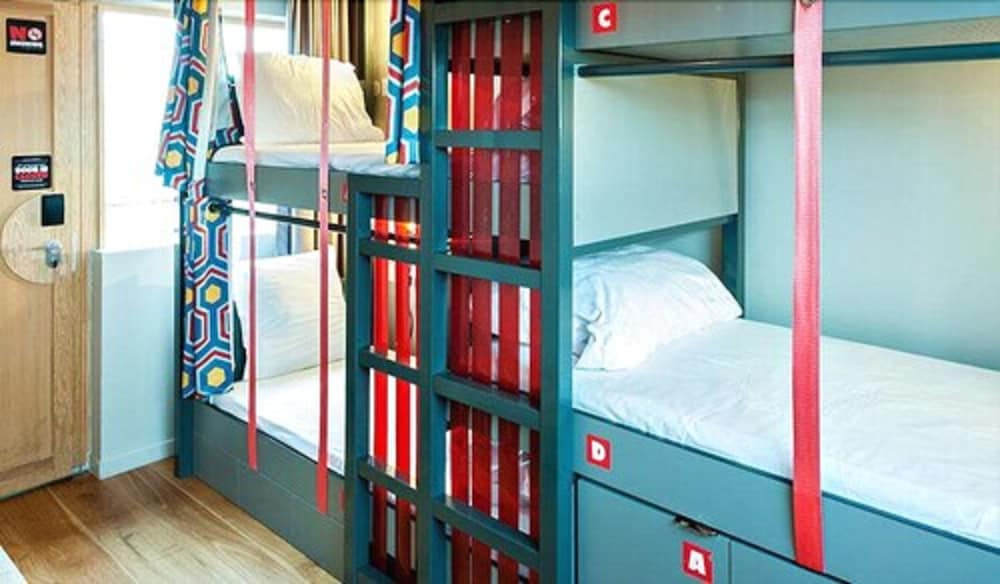 Фото The People Paris Belleville