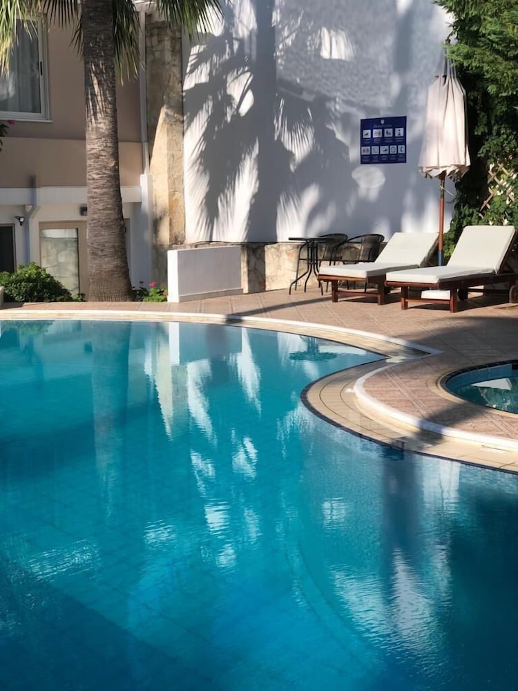 Фото Elizabeth Suites