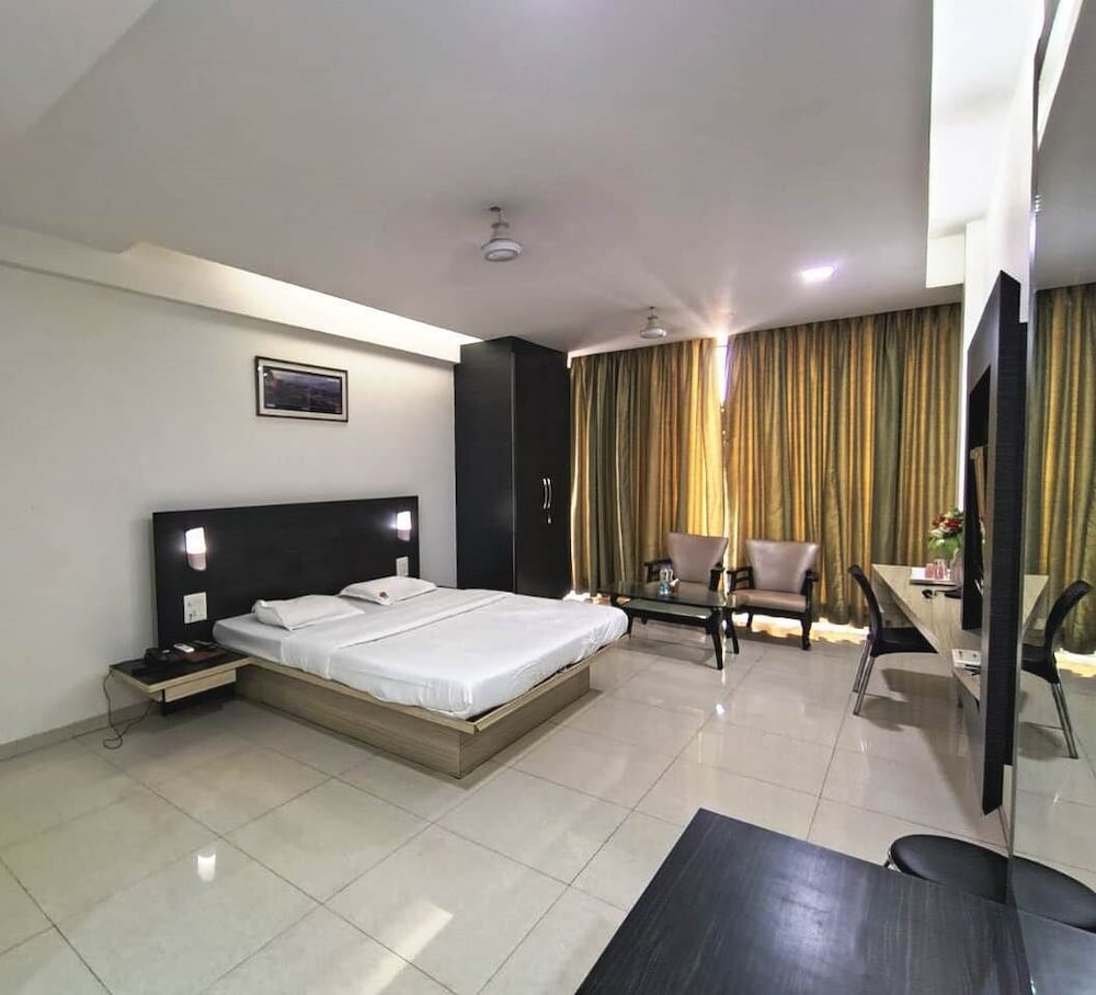 Фото Vits Select GrandInn Ratnagiri