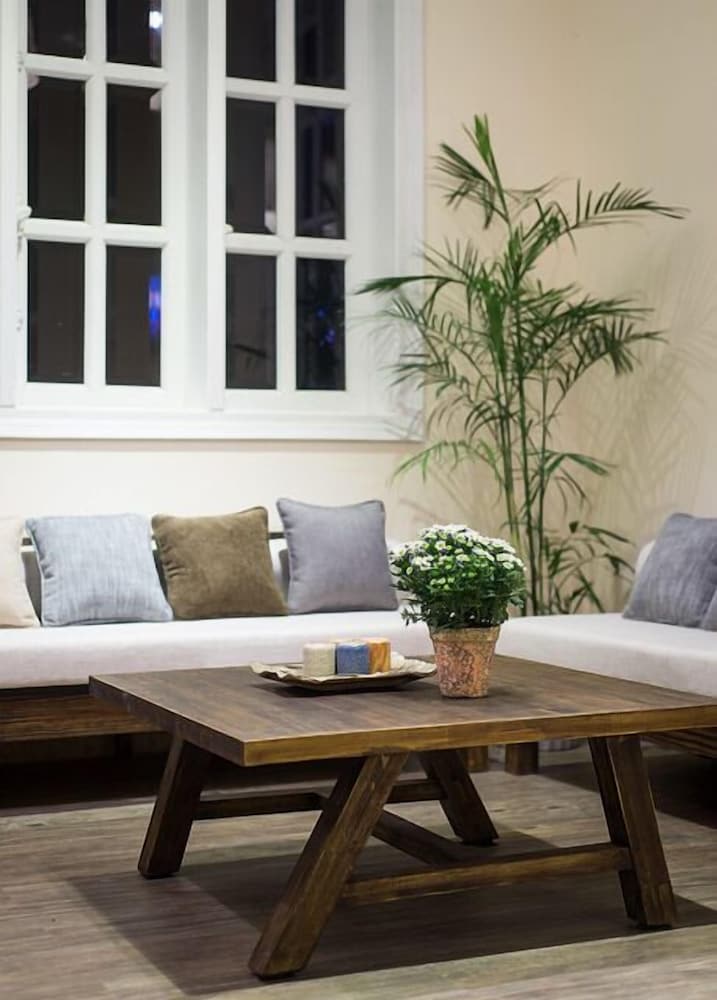 Фото Yolo Camping House