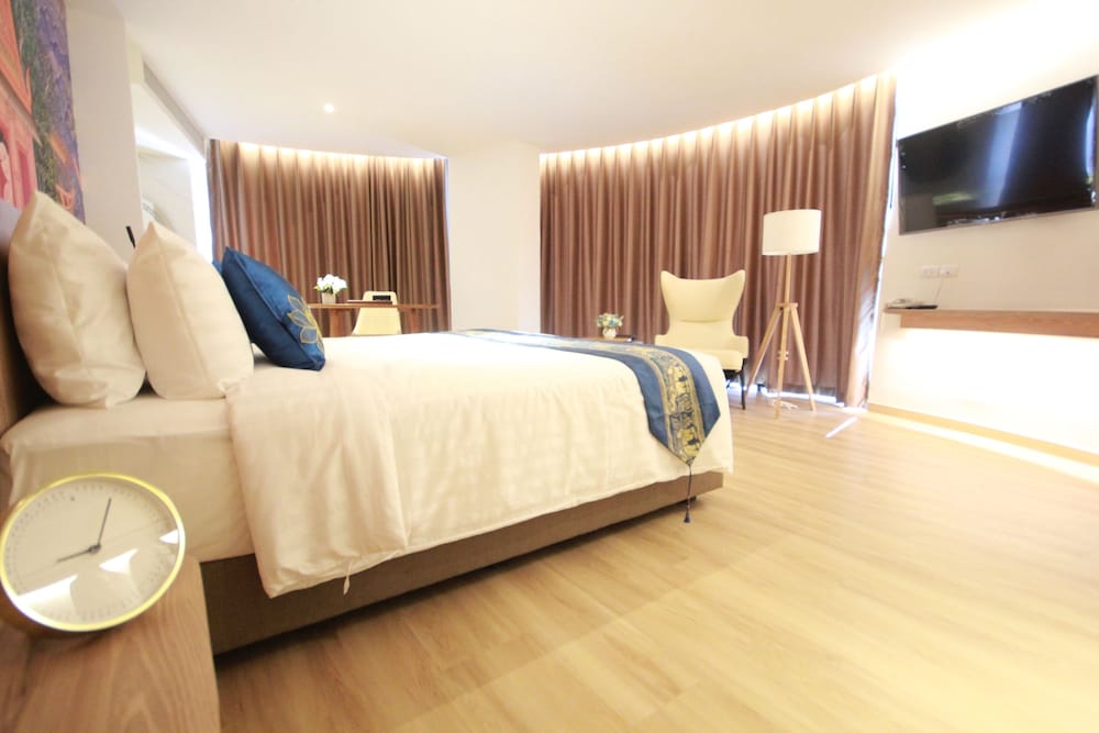 Фото Pannarai Hotel Bangkok