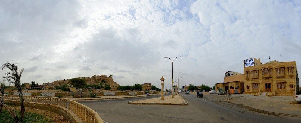 Фото Hotel Sky Plaza