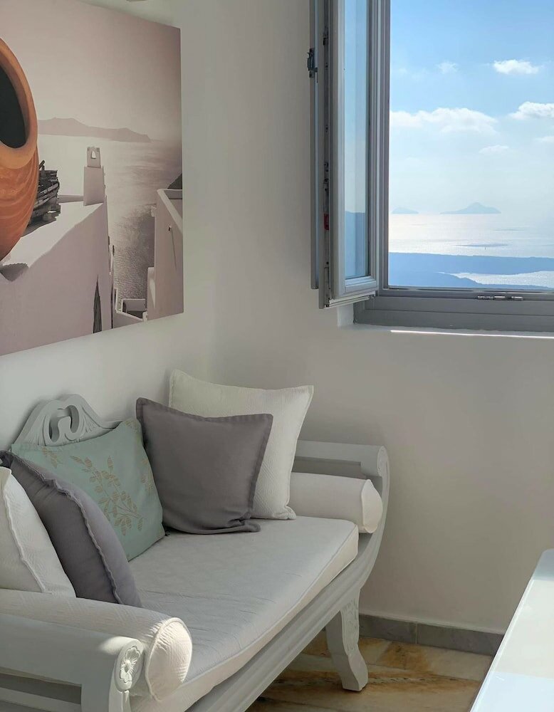 Фото Iliovasilema Hotel & Suites