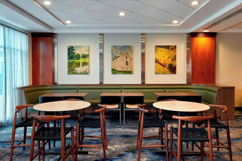 Фото Fairfield Inn & Suites by Marriott Indianapolis Downtown