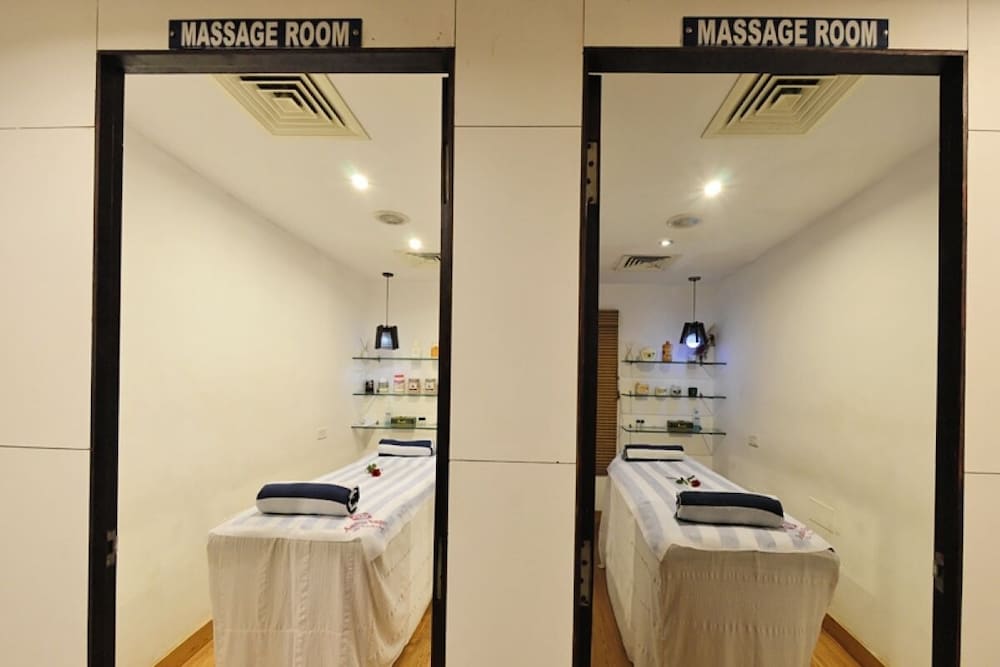 Фото Ambica Empire