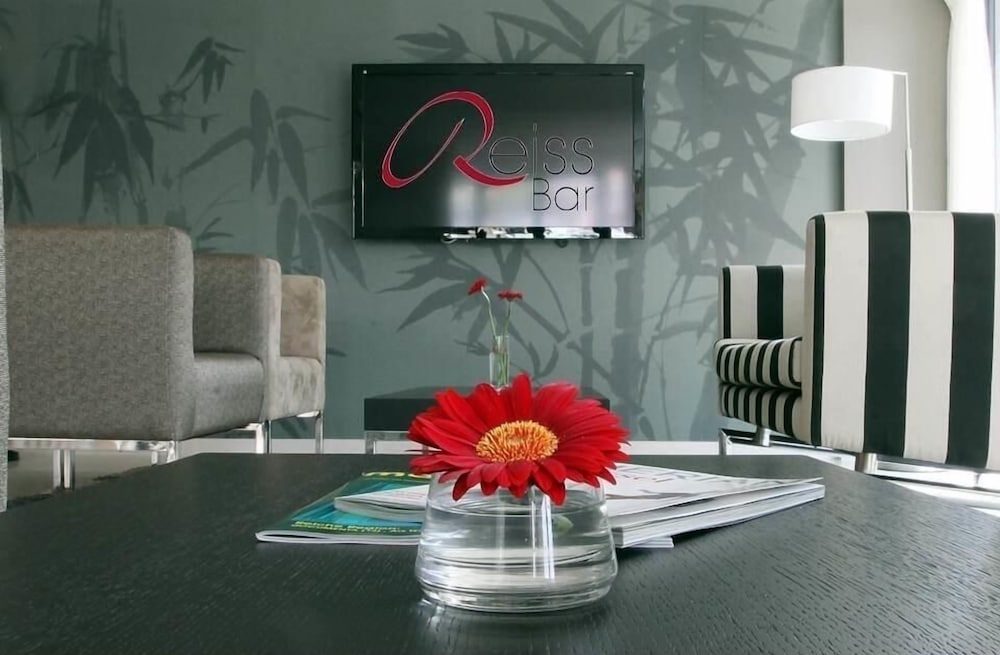 Фото Golden Tulip Kassel Hotel Reiss