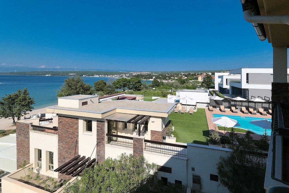 Фото Blue Waves Resort