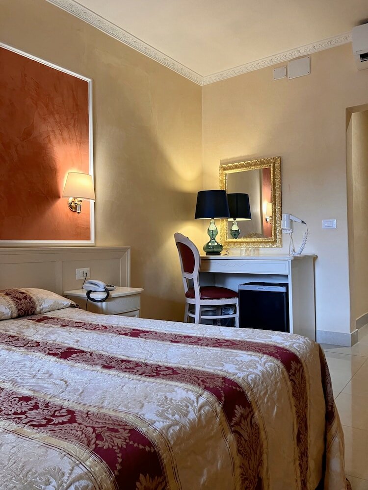 Фото Hotel Erdarelli