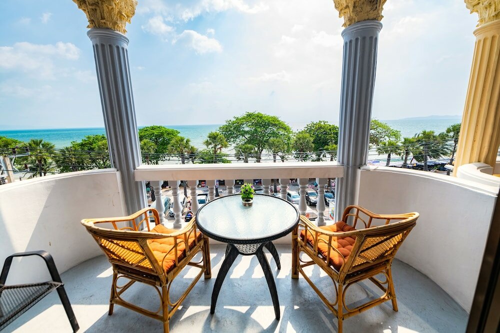 Фото Happy Vikings Hotel