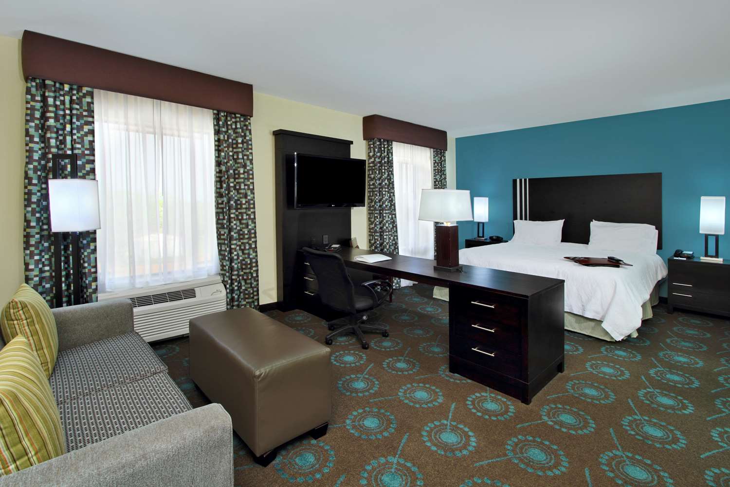 Фото Hampton Inn Beeville
