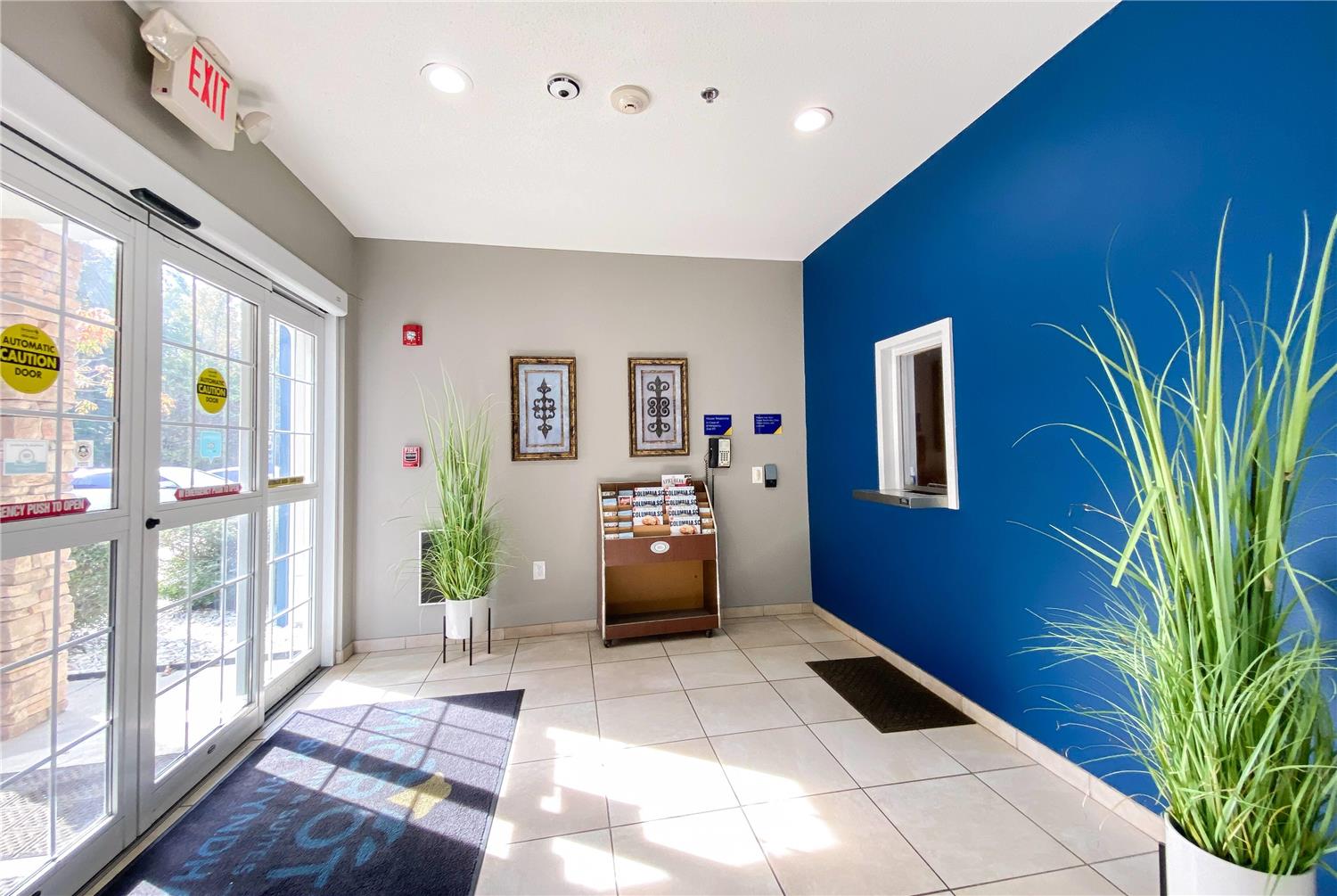 Фото Microtel Inn & Suites by Wyndham Columbia/At Fort Jackson