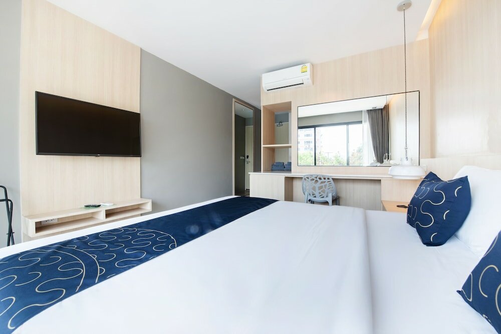 Фото Blooming Hill Boutique Suites