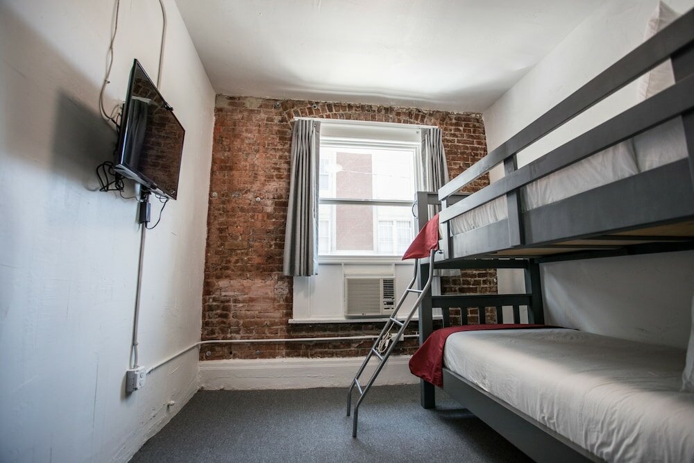 Фото The American Hotel