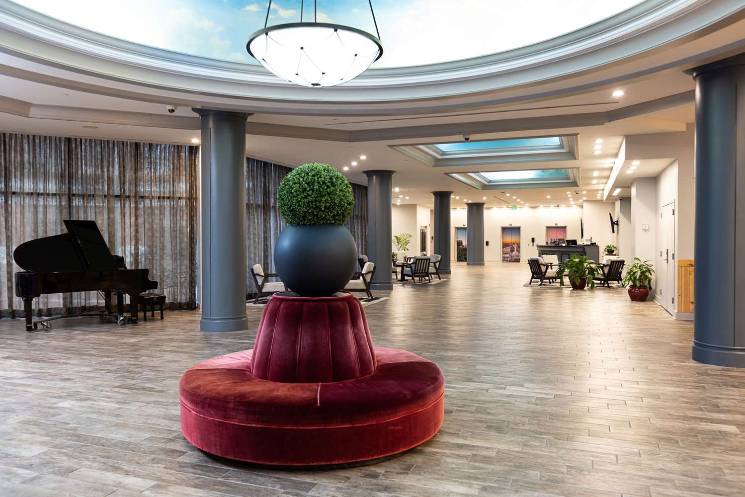 Фото Inn at the Colonnade Baltimore - a DoubleTree by Hilton