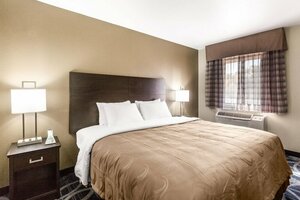 Гостиница Quality Inn Downtown