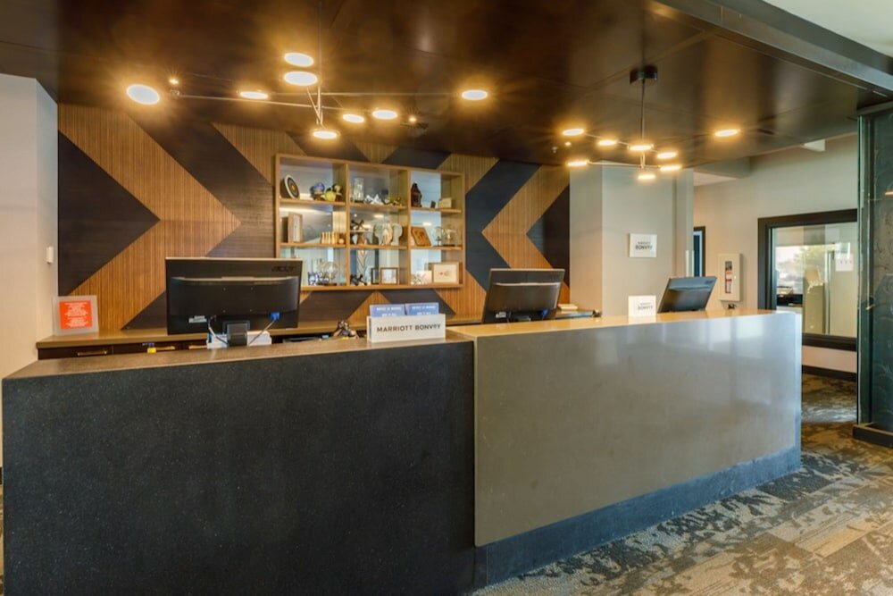 Фото Four Points by Sheraton Levis Convention Centre