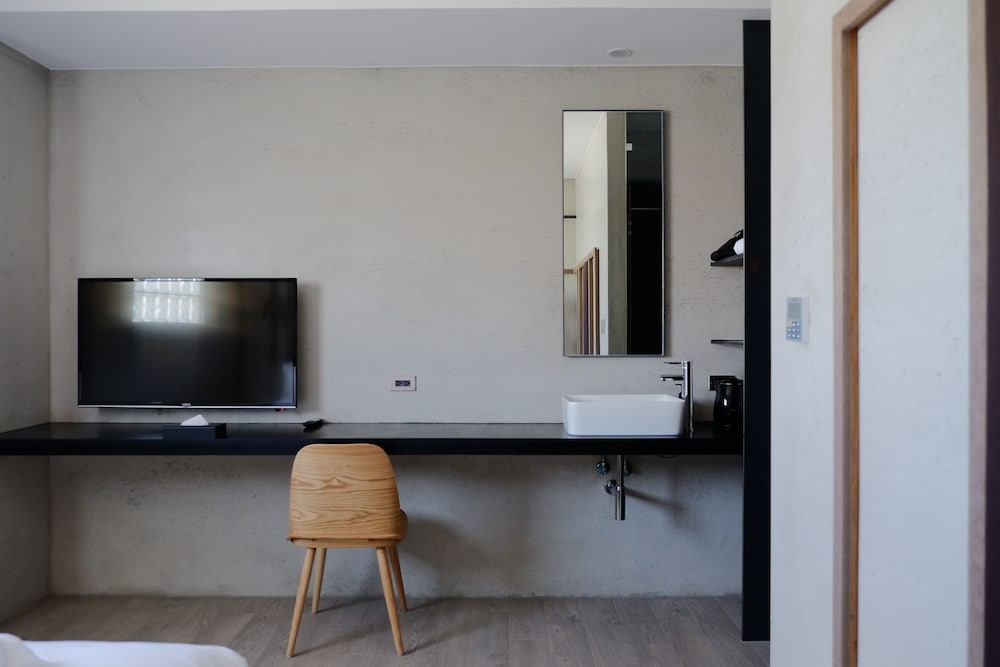 Фото Waterfront Hotel