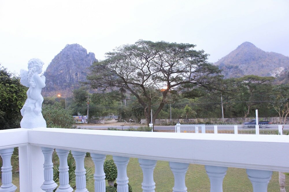 Фото Home @ Hostel Kanchanaburi