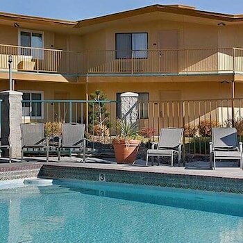 Фото Rodeway Inn Idaho Falls