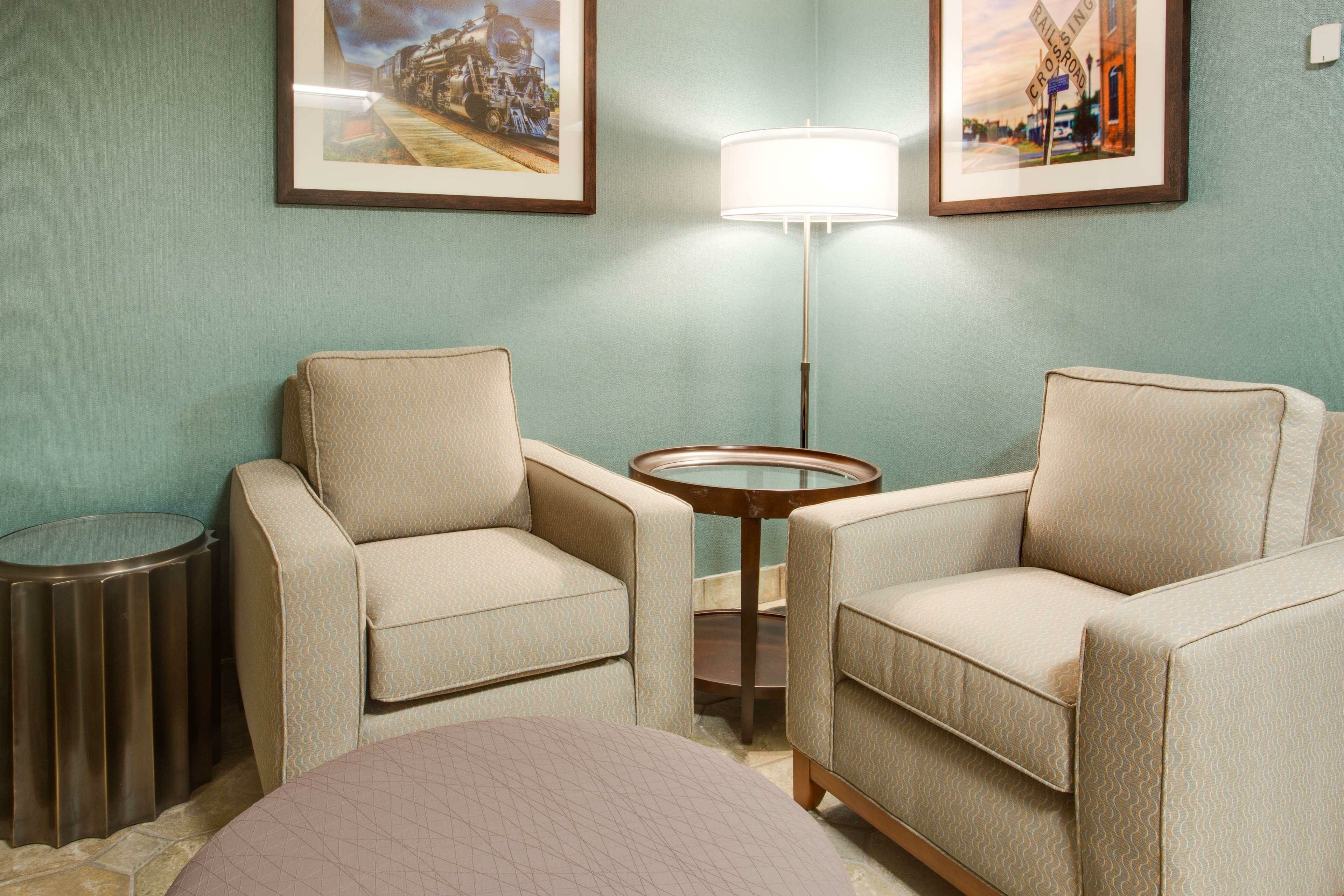 Фото Mustang Inn